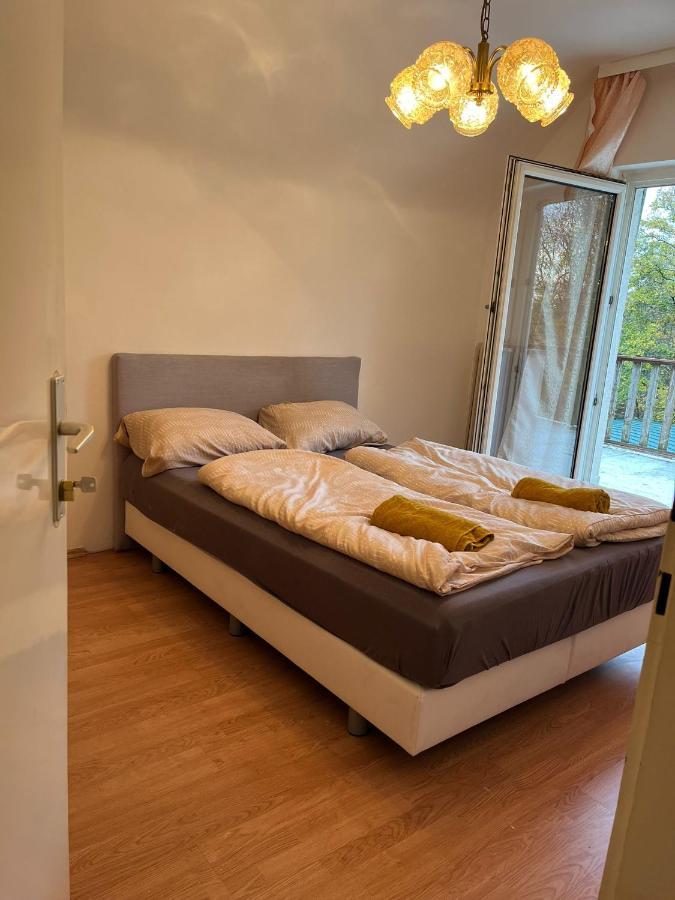 Breathtaking Shared Villa Near Danube River /W Garden And Parking Вена Экстерьер фото