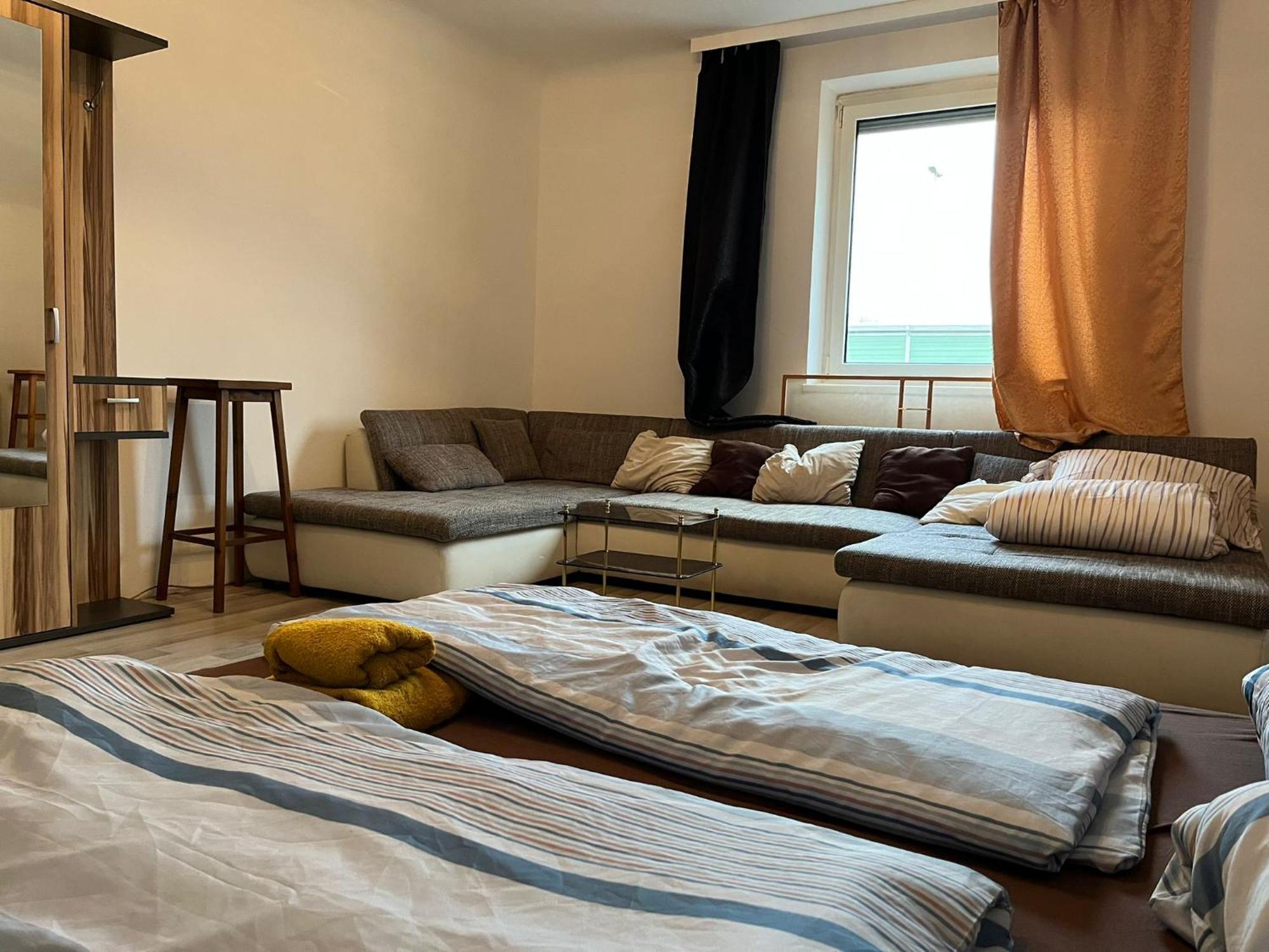 Breathtaking Shared Villa Near Danube River /W Garden And Parking Вена Экстерьер фото
