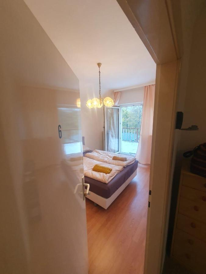Breathtaking Shared Villa Near Danube River /W Garden And Parking Вена Экстерьер фото